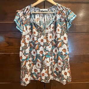 ✅ rose & Olive large? Floral Top shirt short flutter sleeves vneck lightweight